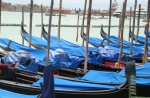 gondolas-covered